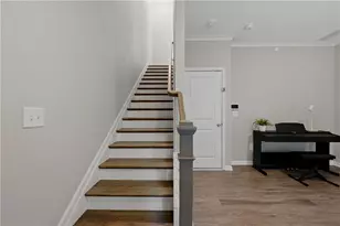 633 Broadview Pl, Atlanta, GA 30324 - Photo 3