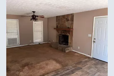 667 King Road, Stone Mountain, GA 30088 - Photo 7
