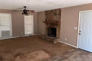 667 King Rd, Stone Mountain, GA 30088 - Photo 7