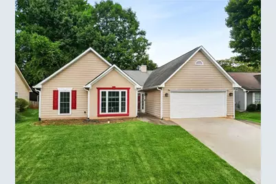 255 Paris Drive, Lawrenceville, GA 30043 - Photo 3