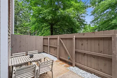 1104 Moorestown Circle, Decatur, GA 30033 - Photo 5