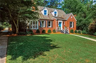 1764 Meadowdale Ave NE, Atlanta, GA 30306 - Photo 27
