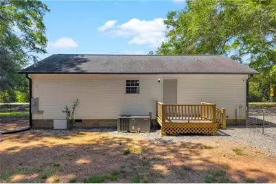 640 Gumlog Road, Martin, GA 30557 - Photo 5