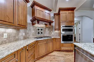 240 Wisteria Cir, Roswell, GA 30076 - Photo 17