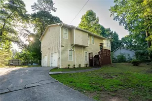 4007 Stacy Ln, Snellville, GA 30039 - Photo 3
