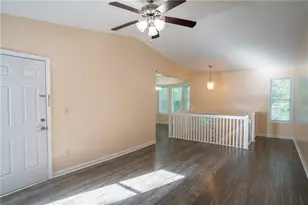 4007 Stacy Ln, Snellville, GA 30039 - Photo 11