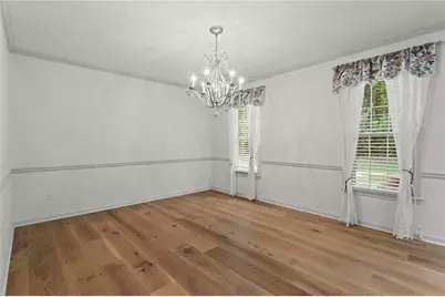 146 Lakeside Drive NW, Kennesaw, GA 30144 - Photo 13