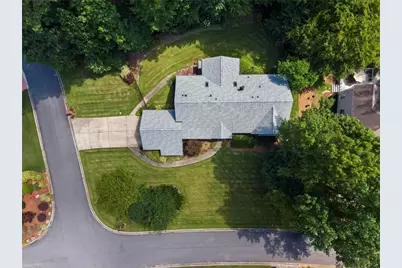 146 Lakeside Drive NW, Kennesaw, GA 30144 - Photo 29