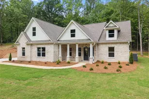 439 Oak Ridge Dr, Maysville, GA 30558 - Photo 1