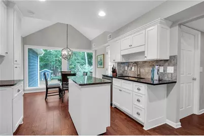 5587 Patrick Court, Peachtree Corners, GA 30092 - Photo 9