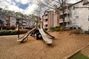 100 Ashford Gables Dr, Dunwoody, GA 30338 - Photo 13