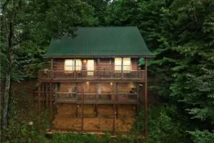 372 Mountain View Rd, Ellijay, GA 30540 - Photo 1