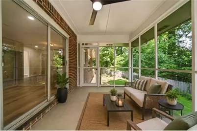 61 Barrett Circle SE, Marietta, GA 30060 - Photo 5