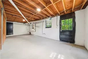 61 Barrett Cir SE, Marietta, GA 30060 - Photo 23