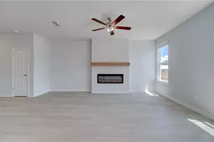 24 Camellia Dr, Fairburn, GA 30213 - Photo 7