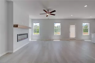24 Camellia Dr, Fairburn, GA 30213 - Photo 5