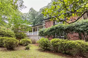 1025 Vistavia Cir, Decatur, GA 30033 - Photo 3