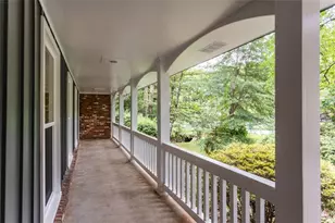 1025 Vistavia Cir, Decatur, GA 30033 - Photo 13