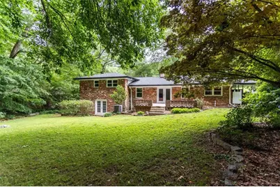 1025 Vistavia Circle, Decatur, GA 30033 - Photo 5