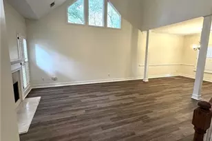3055 Ivey Oaks Ln, Roswell, GA 30076 - Photo 3