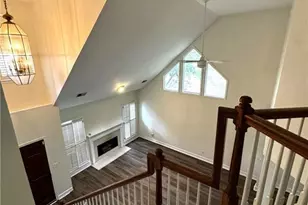 3055 Ivey Oaks Ln, Roswell, GA 30076 - Photo 9