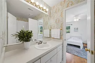 10250 Kinross Rd, Roswell, GA 30076 - Photo 31