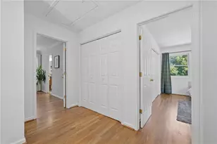 10250 Kinross Rd, Roswell, GA 30076 - Photo 21