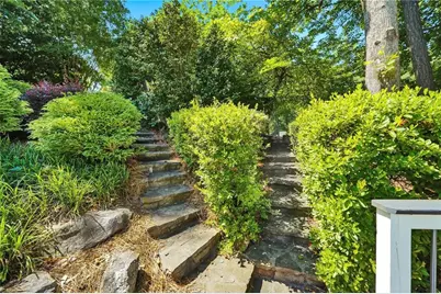 10250 Kinross Road, Roswell, GA 30076 - Photo 41