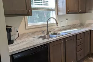 255 Greenview Cir, Fayetteville, GA 30214 - Photo 5