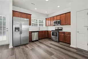 5305 Oakley Commons Blvd, Union City, GA 30291 - Photo 13