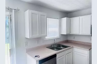 9432 Lakeview Road, Union City, GA 30291 - Photo 3