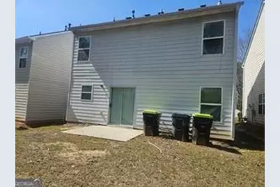 9432 Lakeview Road, Union City, GA 30291 - Photo 11