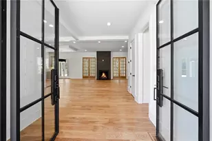 1696 Dunwoody Pl, Atlanta, GA 30324 - Photo 21