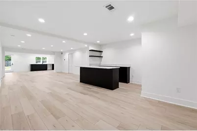 1696 Dunwoody Place, Atlanta, GA 30324 - Photo 47