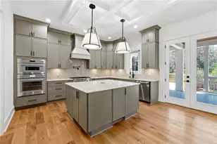 1696 Dunwoody Pl, Atlanta, GA 30324 - Photo 5