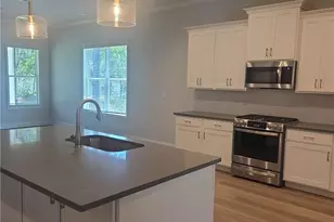 887 Bessie Ct, Loganville, GA 30052 - Photo 3