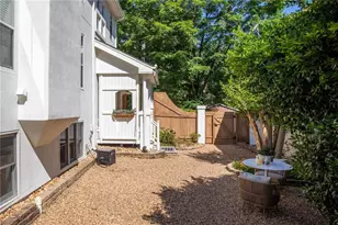 2423 Coosawattee Dr NE, Atlanta, GA 30319 - Photo 37
