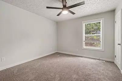 3985 Lookout Point Drive, Marietta, GA 30066 - Photo 11