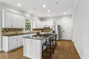 2181 McKinley Rd NW, Atlanta, GA 30318 - Photo 5