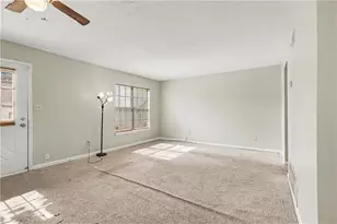 2637 Lantern Ln, Atlanta, GA 30349 - Photo 5