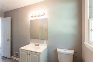 908 E Marable St, Monroe, GA 30656 - Photo 17