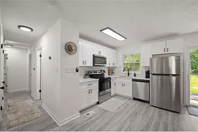 6262 Laurel Wood Trail, Flowery Branch, GA 30542 - Photo 7