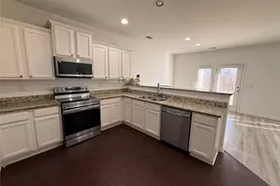 2450 Oakleaf Cir, Lithonia, GA 30058 - Photo 13