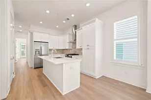 111 Pearl St, Woodstock, GA 30188 - Photo 9