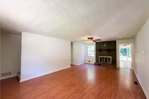104 Belair Ln, Stockbridge, GA 30281 - Photo 3