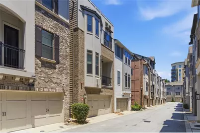 619 Broadview Terrace NE, Atlanta, GA 30324 - Photo 3