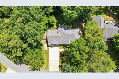 2242 Hill Creek Way, Marietta, GA 30062 - Photo 45