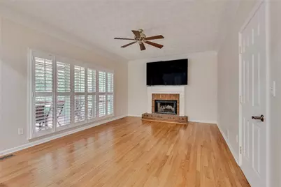6551 Maid Marion Close, Alpharetta, GA 30005 - Photo 17