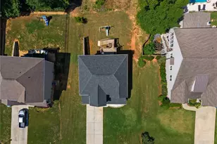310 Wooded Glen Ln, Carrollton, GA 30117 - Photo 3
