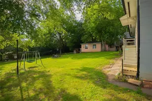 202 S Sage Street S, Toccoa, GA 30557 - Photo 25